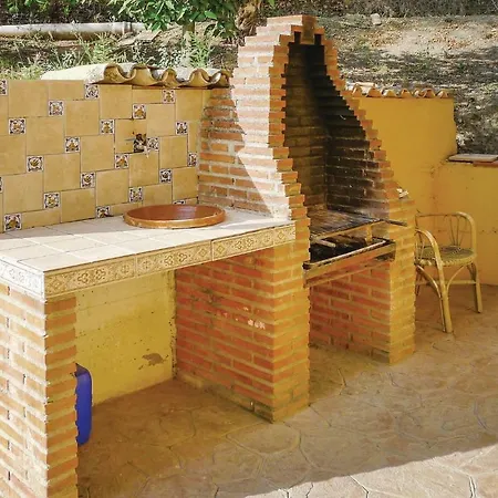 Two-bedroom Holiday In Coín